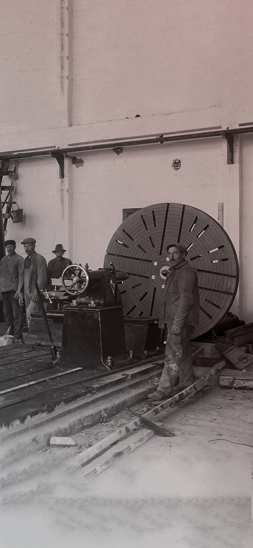 Employees in production premises